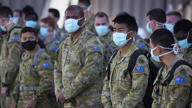 Australian Army personnel from the The 3rd Battalion, Royal Australian Regiment, based in Townsville, have arrived in Melbourne as they prepare to support Victoria Police with hotel quarantine of international arrivals.