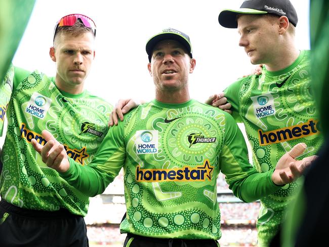 PERTH, AUSTRALIA - JANUARY 03: David Warner of the Thunder addresses the team before taking to the field during the BBL match between Perth Scorchers and Sydney Thunder at Optus Stadium, on January 03, 2025, in Perth, Australia. (Photo by Paul Kane/Getty Images)