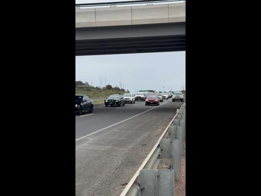 Geelong Ring Road closed after truck crash