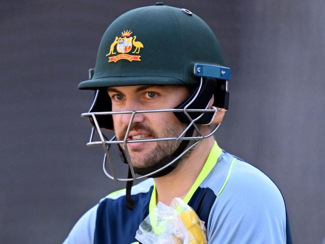 Australian batsman Josh Inglis prepares to bat during a training session at the Melbourne Cricket Ground (MCG) in Melbourne on December 25, 2024, ahead of the fourth cricket Test match between Australia and India starting December 26. (Photo by William WEST / AFP) / -- IMAGE RESTRICTED TO EDITORIAL USE - STRICTLY NO COMMERCIAL USE --