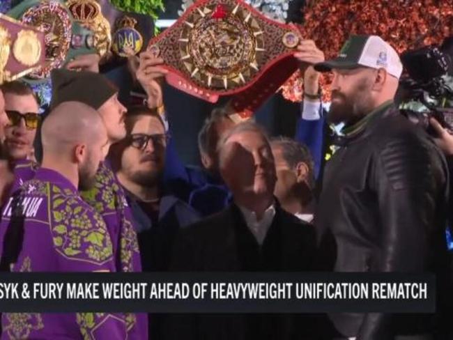 Usyk & Fury make weight for iconic fight