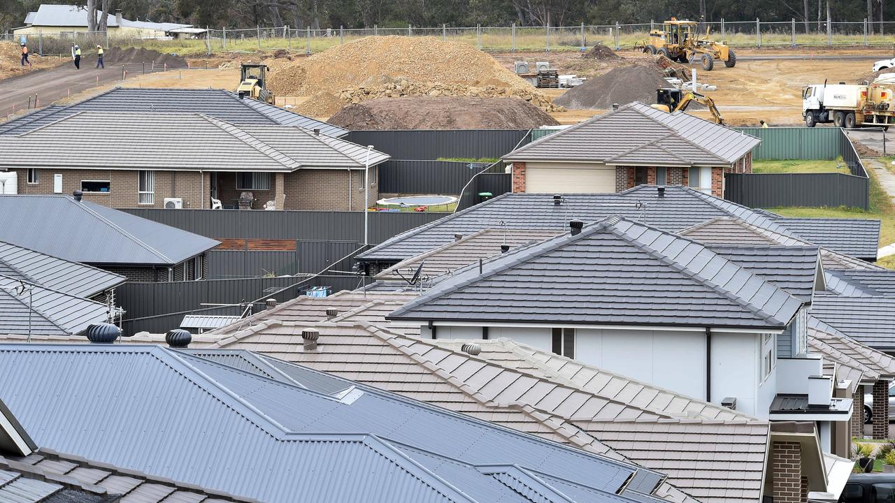 The Queensland Building and Construction Commission (QBCC) has warned consumers, contractors and suppliers about a fencer operating without a license around the region. Photo: File (AAP/Troy Snook)