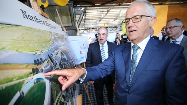 UTAS Acting Vice-Chancellor Professor Mike Calford and Prime Minister Malcom Turnbull in Launceston this afternoon. Picture: CHRIS KIDD