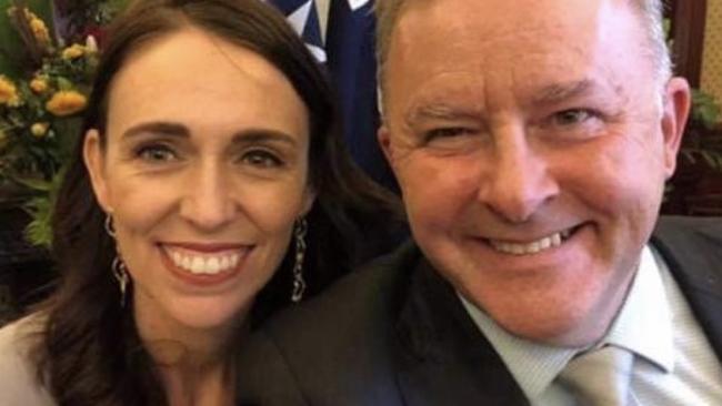 Anthony Albanese tweets best wishes to Jacinda Ardern ahead of the New Zealand election.