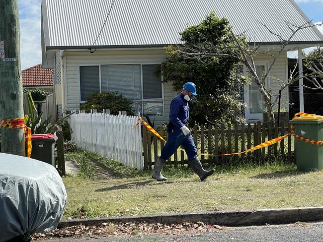 The body of a man and his dog were retrieved after a fire at a granny flat in Terry Ave Woy Woy. Picture: Fiona Killman