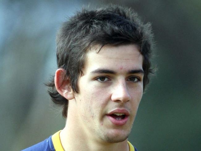 Adelaide Crows football training at Max Basheer Reserve. Footballer Taylor Walker, emergency 31 Jul 2009.