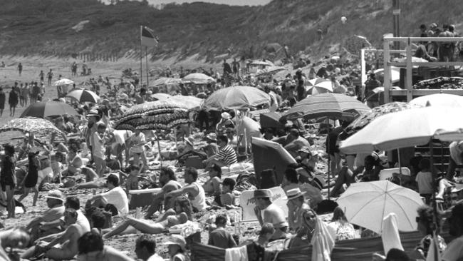 Beachgoers at Ocean Grove in 1993. Picture: Peter Ward.