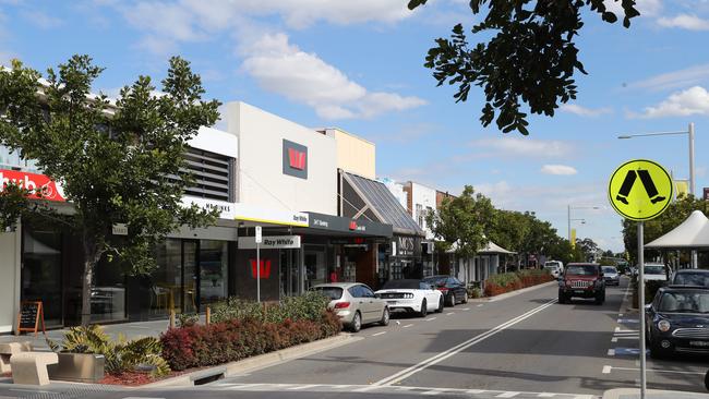 Old Northern Road running between the Castle Towers shopping Centre and the Old Mall could be transformed into a series of high-rise commercial and residential towers. (AAP Image/David Swift)