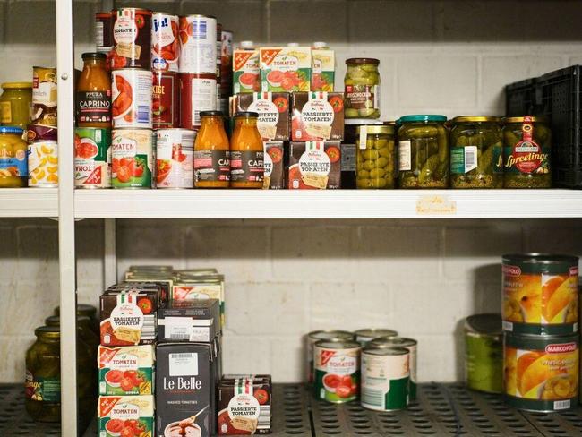 Food banks in Germany struggling to feed growing numbers of people in need