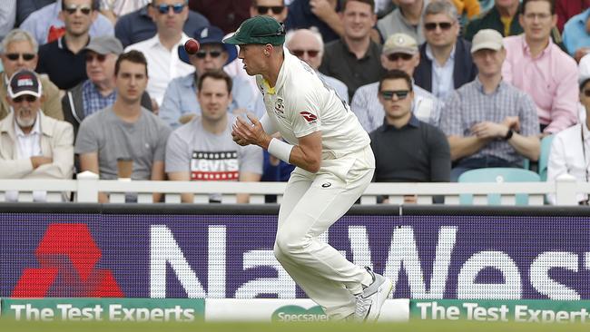 Peter Siddle spills a sitter. Picture: Getty Images