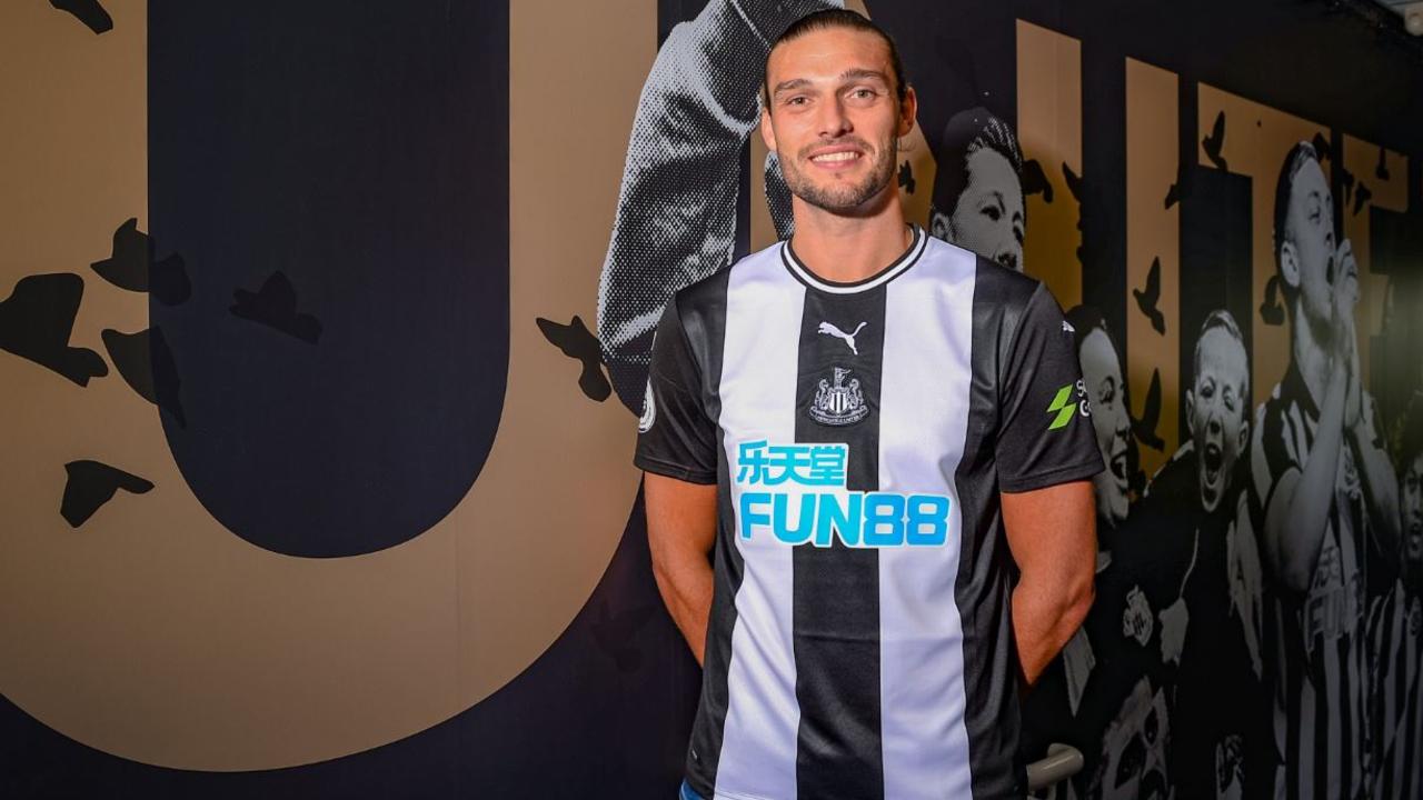 Andy Carroll has re-joined Newcastle.