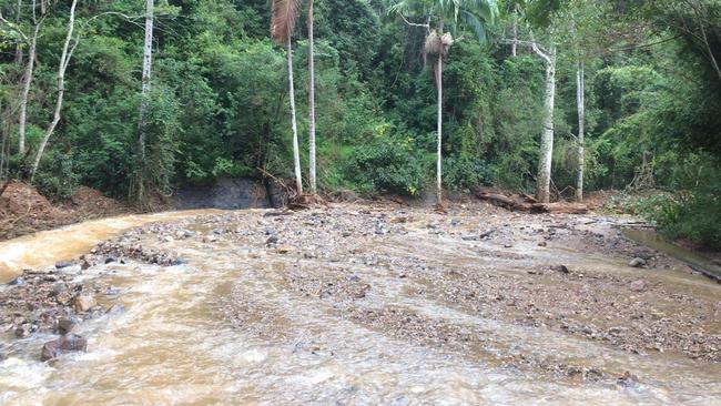 Damage to Ophir Glen Road Burringbar.