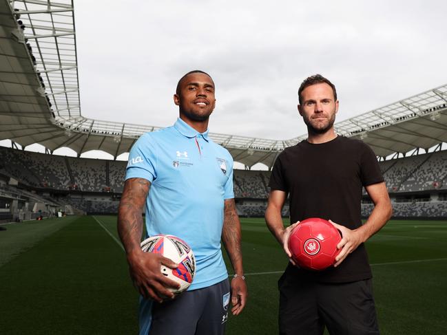 Douglas Costa of Sydney FC (L) and Juan Mata of the Wanderers (R). Picture: Getty