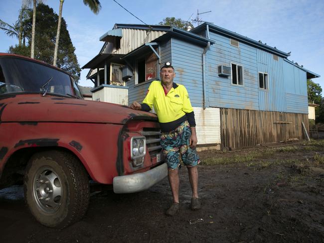 Lismore man Allan Irwin speaks about a night spent cleaning. Picture: Brendan Beirne