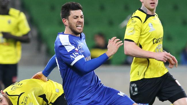 Leigh Minopoulos in action for South Melbourne. Picture: David Crosling