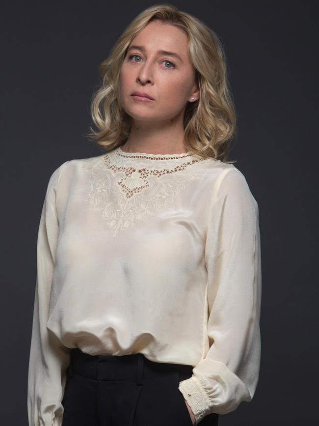 Asher Keddie.