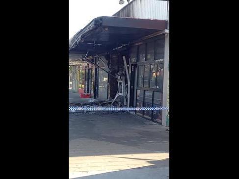 Fawkner smoke shop set ablaze