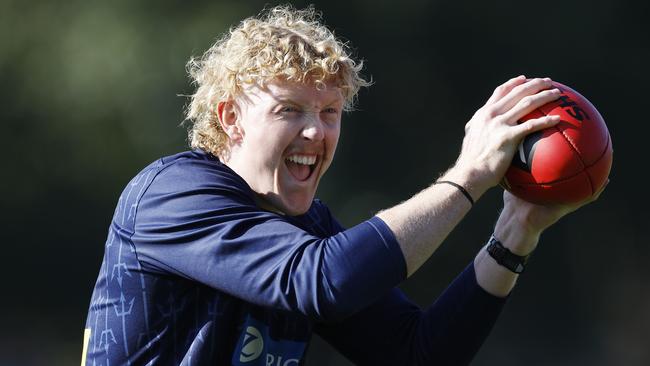 NCA. MELBOURNE, AUSTRALIA. 7th March, 2025 .  AFL. Melbourne training at Goschs Paddock. Clayton Oliver of the Demons  during todays light session . Picture: Michael Klein