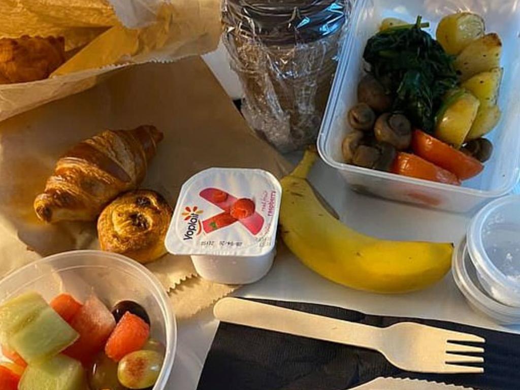 An example of breakfast given to guests.