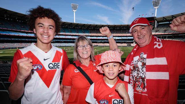 Fans getting excited for the final include 13-year-old Tyler, Roz, 10-year-old Levi and Tony. Picture: NewsWire/Nadir Kinani