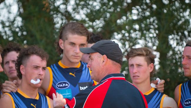 Parkdale Vultures coach Owen Lalor addressing his players. Picture: Supplied