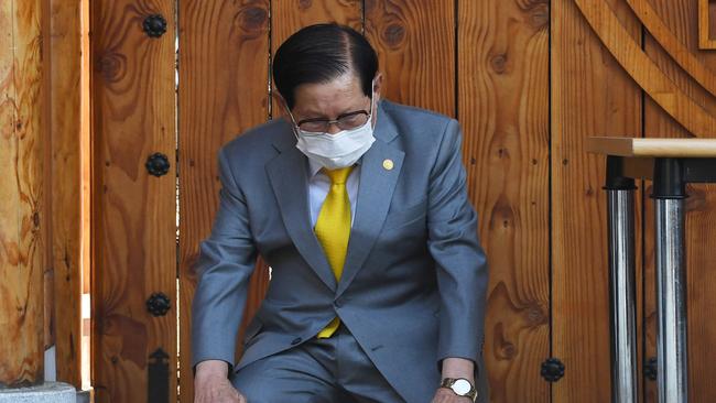 Leader of the Shincheonji Church of Jesus Lee Man-hee bows during a press conference at a facility of the church in Gapyeong on March 2, 2020. Picture: POOL / AFP.