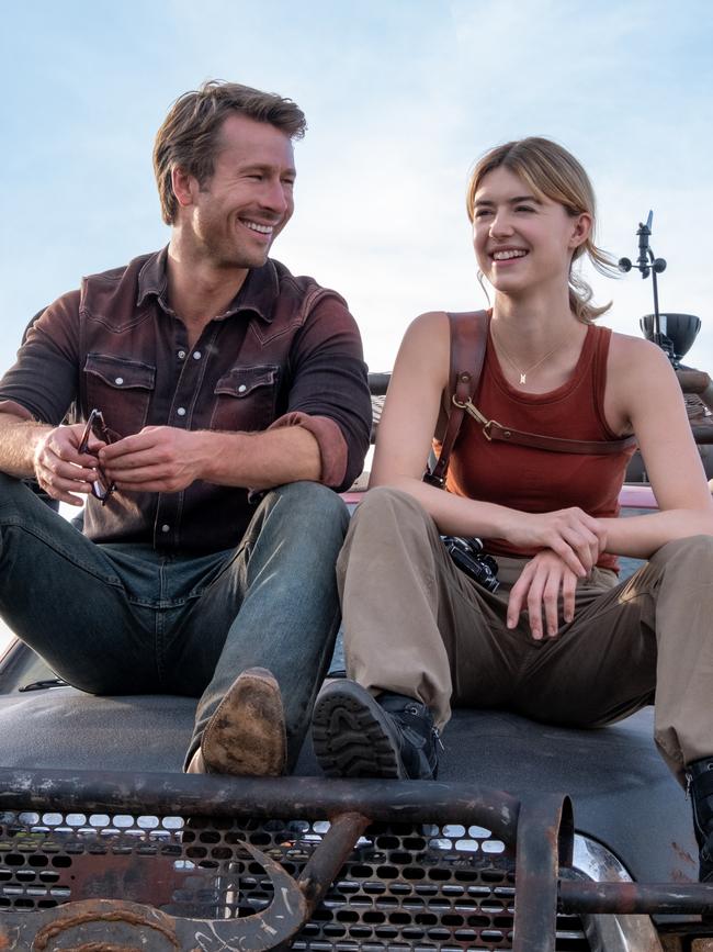 Glen Powell and Daisy Edgar-Jones in Twisters.