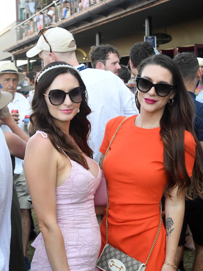 LR: Jessican Vernon and Lizzy Rizzotto at the Darwin Cup 2022. Picture: (A)manda Parkinson