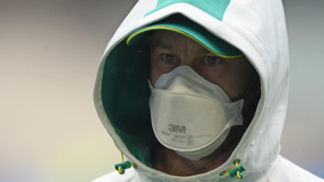 Matthew Wade at the MCG in a mask.