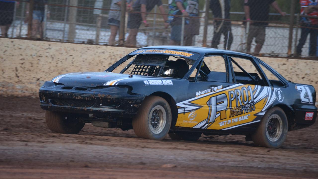 Kent Shelford takes on the track at the Kingaroy Speedway during the Modified Sedans heats on Saturday, November 16. (Photo: Jessica McGrath/ South Burnett Times)