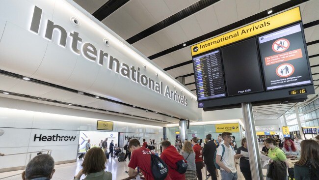 Australians heading to the United Kingdom will soon need to obtain an electronic travel authorisation. Picture: Rasid Necati Aslim/Anadolu Agency via Getty Images