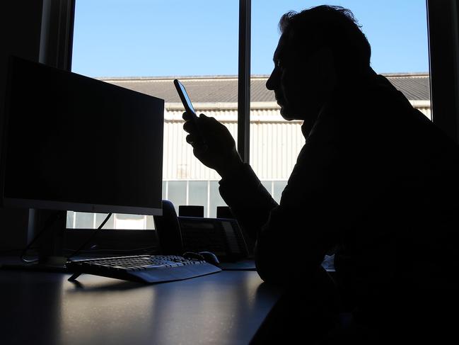 Phone users lose thousands in ‘SIM-swap’ scams