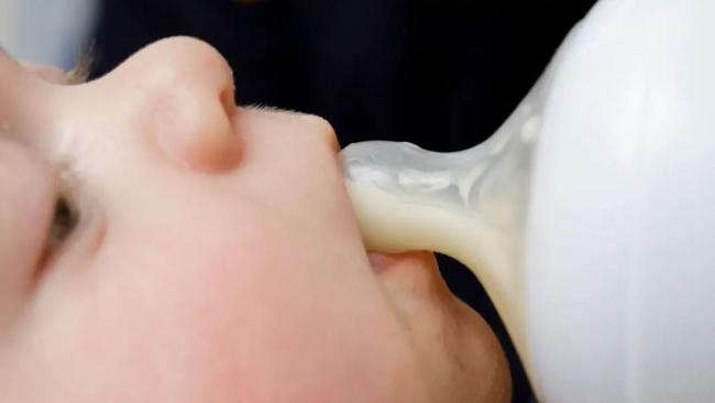 A seven-week-old baby (not pictured) was found drunk after their mum put alcohol in their bottle. Picture: File