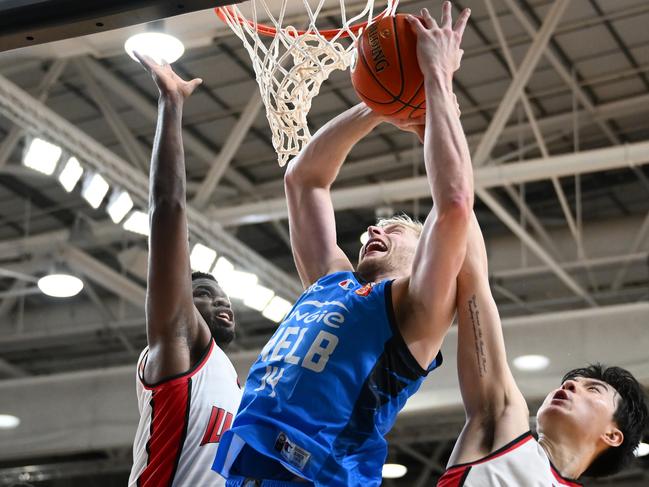 Melbourne United’s Jack White drives to the basket. Picture: Getty Images