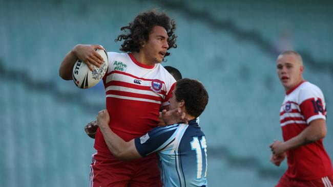 Ryan James on the burst for Palm Beach Currumbin in 2008.