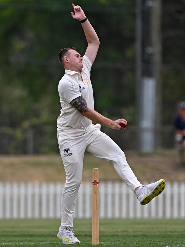 Jonty Rushton in action for Northcote .Picture: Andy Brownbill