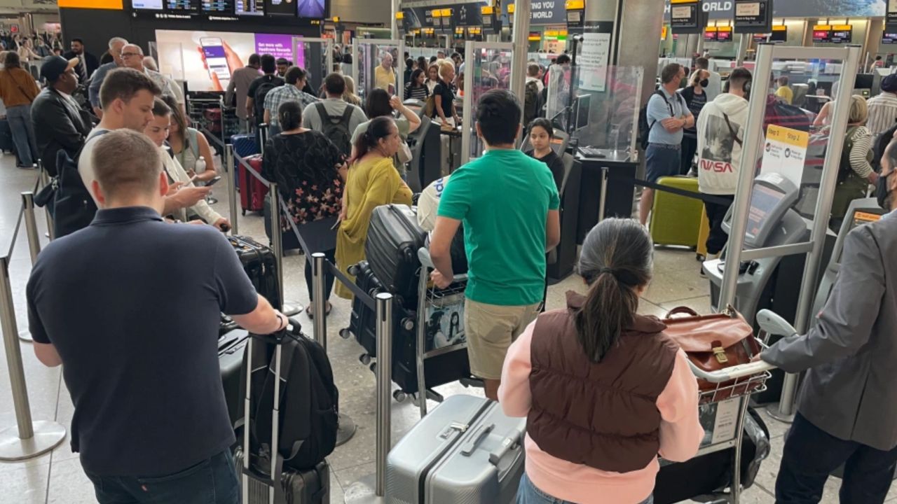 London's Heathrow airport caps departing passengers at 100,000 a day