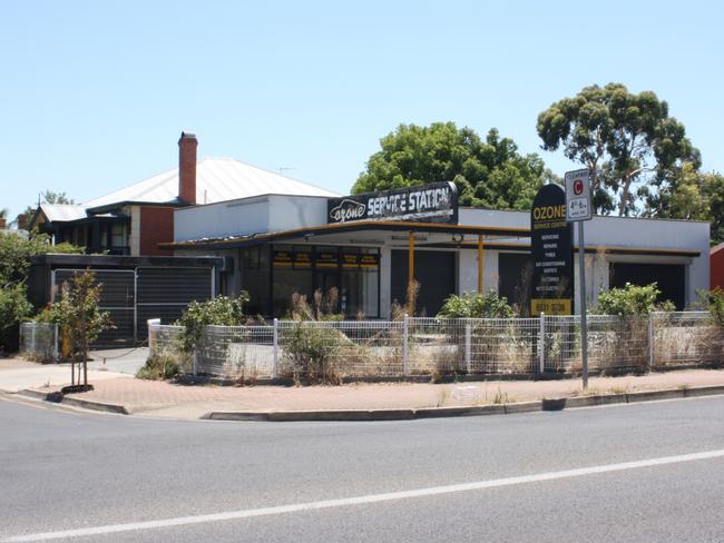 Peregrine Corporation have lodged new plans to redevelop the former Ozone service station on Kensington Rd,  Kensington Park. Picture: Eugene Boisvert