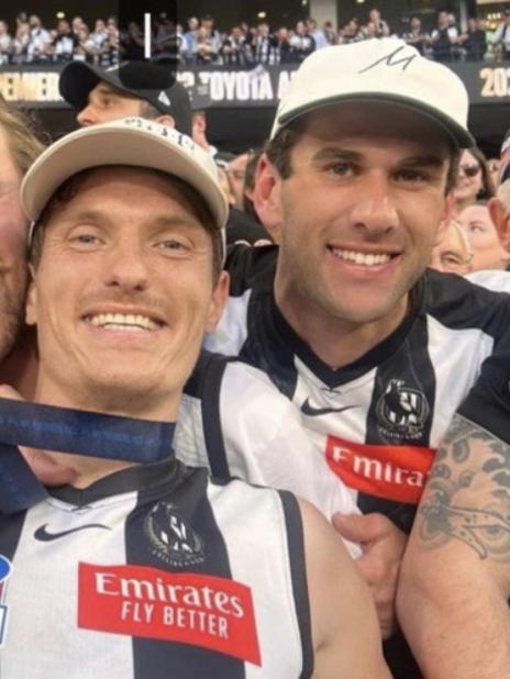 Swans star Robbie Fox doing a Daine Laurie in a Collingwood jersey.