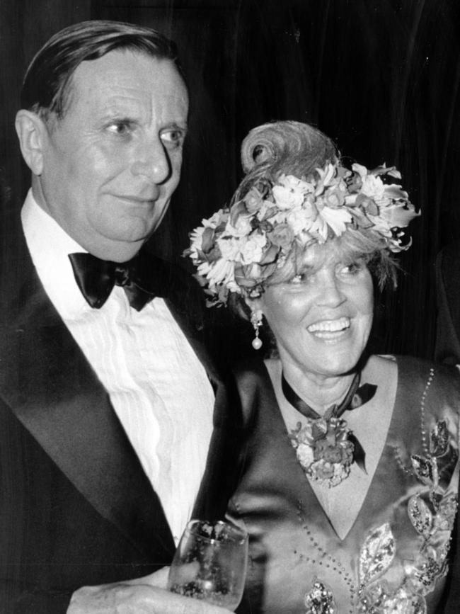 Frank with Barry Humphries at the party after the premiere of Phantom of the Opera in 1990. Photo Clive Mackinnon.