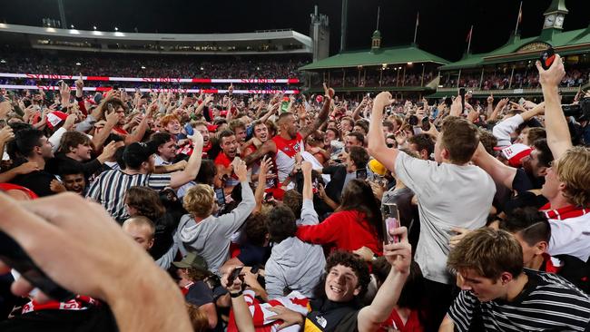 Lance Franklin with the fans. Picture: Getty Images