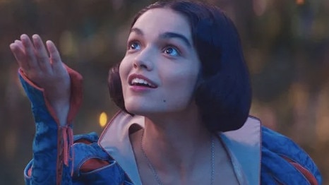 Disney's live action Snow White remake is receiving surprisingly positive early reviews.