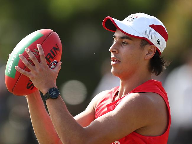 MELBOURNE, AUSTRALIA - DECEMBER 01: Jack Peris of the Saints in action during a St Kilda Saints AFL media opportunity at RSEA Park on December 01, 2021 in Melbourne, Australia. (Photo by Graham Denholm/AFL Photos/Getty Images)