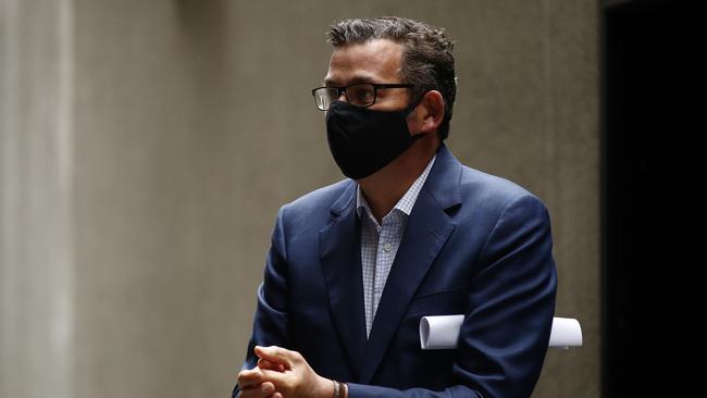 Victorian Premier Daniel Andrews brought forward a 30-person limit of visitors to one household per day and eased up on the wearing of face masks. Picture: NCA NewsWire / Daniel Pockett