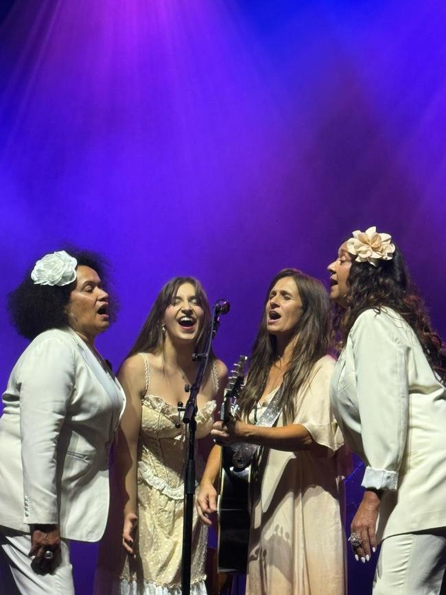 Star Maker winner Felicity Kircher is currently supporting Kasey Chambers on her tour. pictured from L-R is Vika Bull, Felicity Kircher, Kasey Chambers and Linda Bull., Image: supplied,