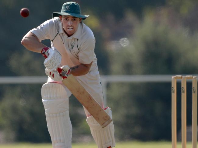 Skipper Jordon Kelly digs in for Airport West St Christophers on Saturday. Picture: David Crosling