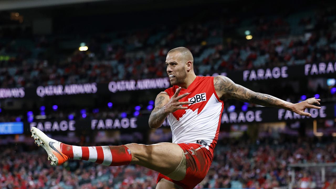 Lance Franklin will retire or move to a third AFL club if Sydney does not lift its contract offer. Picture: Phil Hillyard