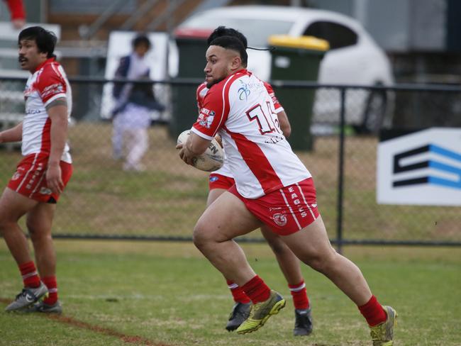 Nicholas Soloa Toomata takes a run. Picture Warren Gannon Photography