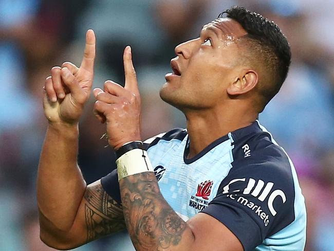 SYDNEY, AUSTRALIA - MAY 21:  Israel Folau of the Waratahs celebrates scoring a try during the round 13 Super Rugby match between the Waratahs and the Rebels at Allianz Stadium on May 21, 2017 in Sydney, Australia.  (Photo by Mark Metcalfe/Getty Images)