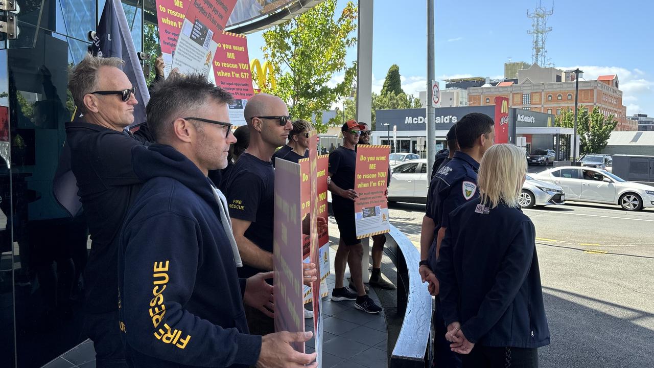 UFUA and HACSU members rallying outside the Tasmania Fire Service offices and Hobart Ambulance station. Picture: Simon McGuire.